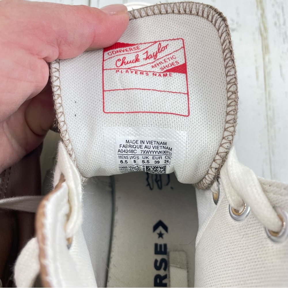 Converse Run Star Hike Chuck Taylor Leather High Top Platform Sneakers. - Picture 15 of 16